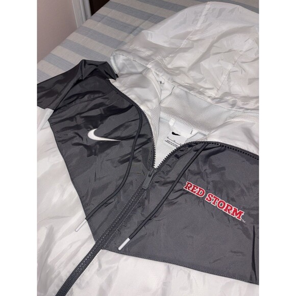 NYC St. John's University Red Storm Nike Jacket Basketball Windbreaker White XL - Picture 3 of 10